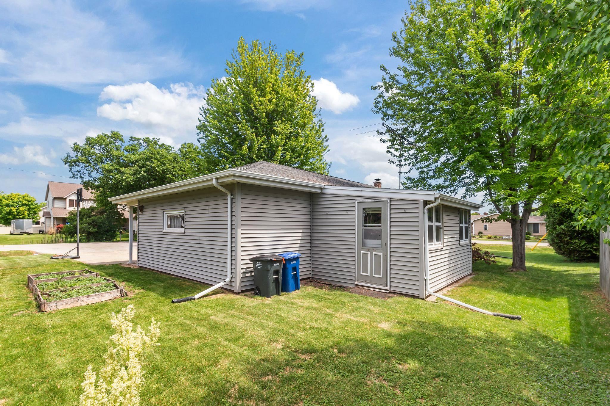288 Forkin Street Menasha, WI 54952 - Photo 37 of 43