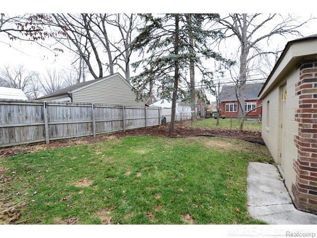 1878 Franklin Road Berkley, MI 48072 - Photo 26 of 28