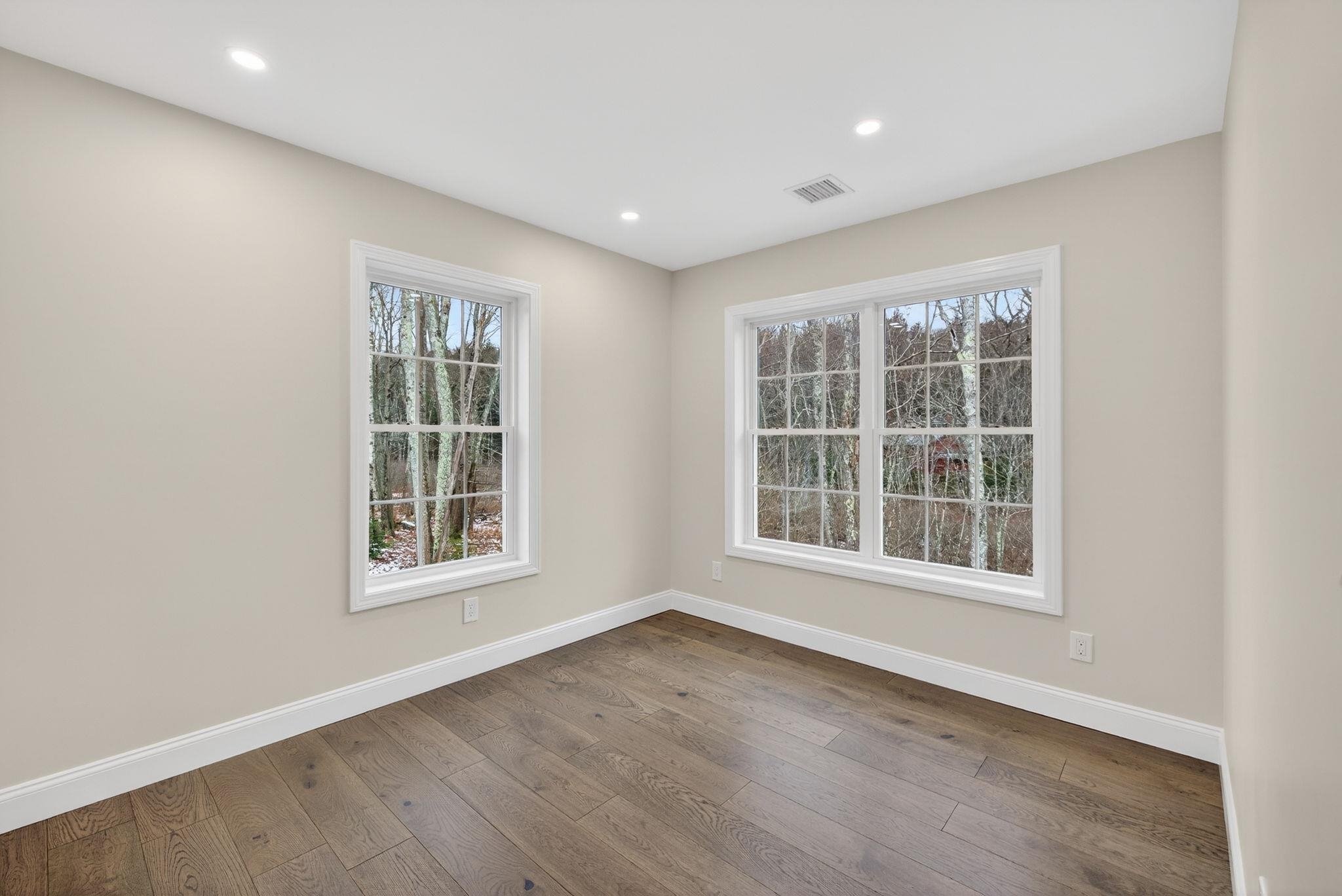 335 Raymond Road Chester, NH 03036 - Photo 28 of 40