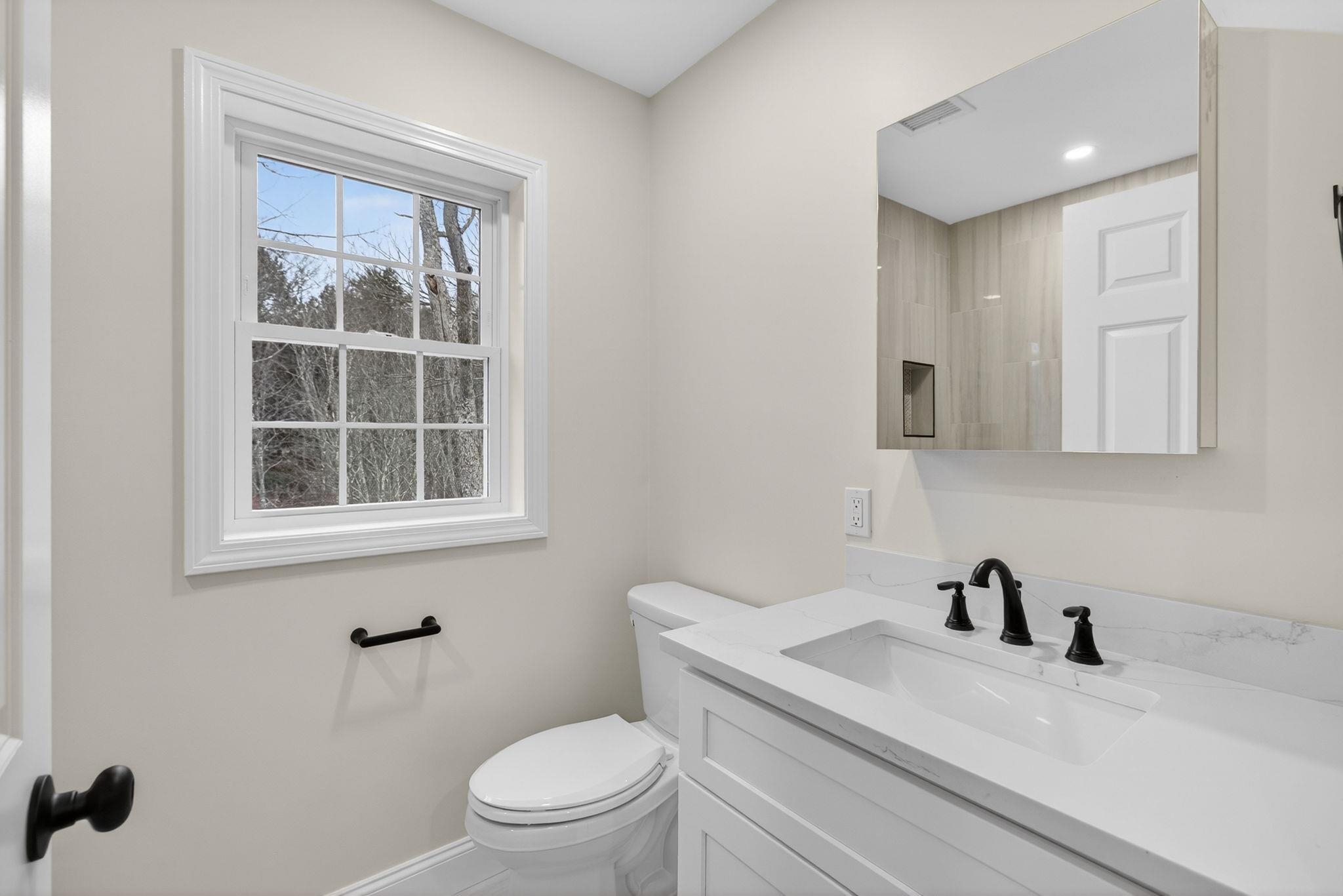 335 Raymond Road Chester, NH 03036 - Photo 30 of 40