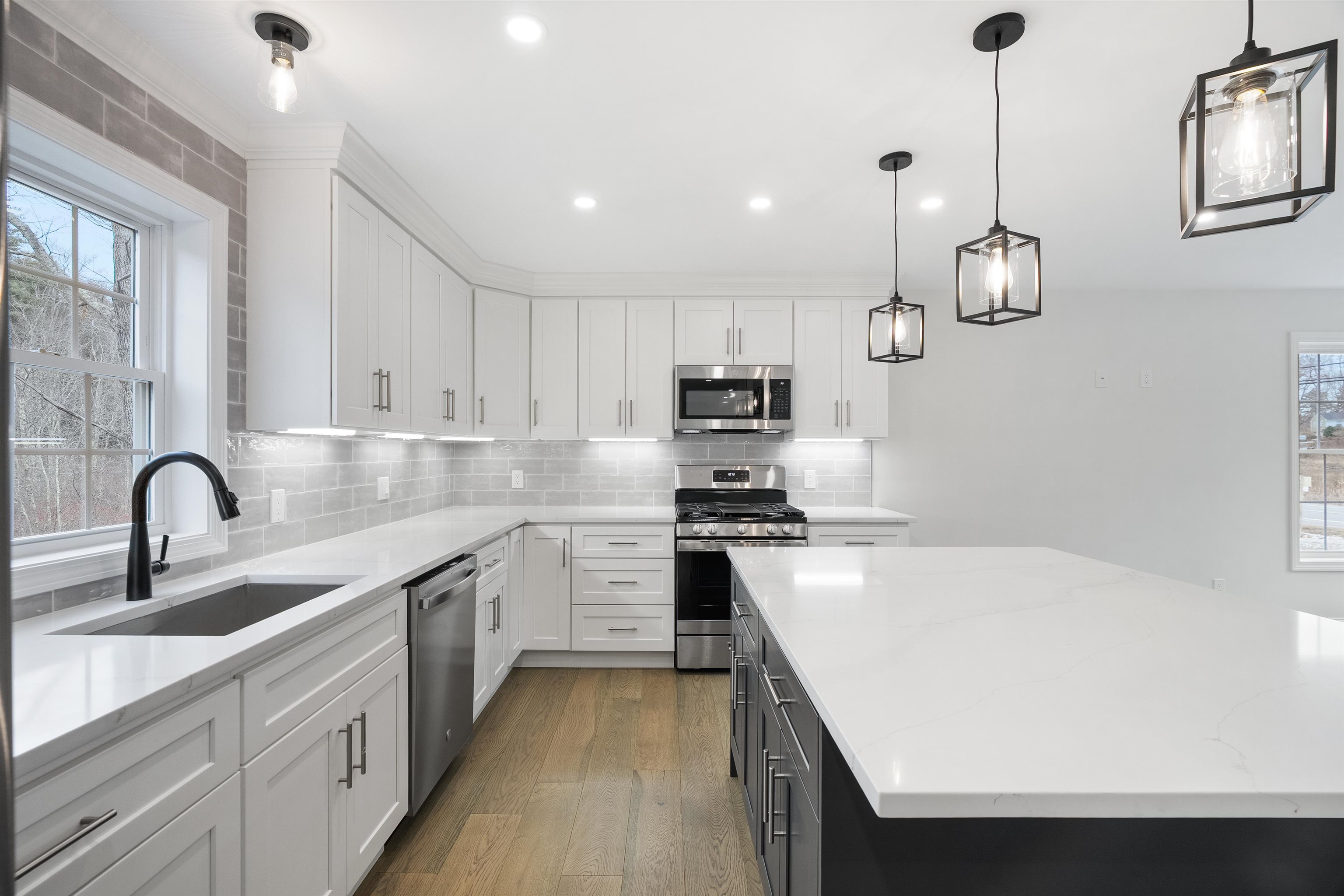 335 Raymond Road Chester, NH 03036 - Photo 8 of 40