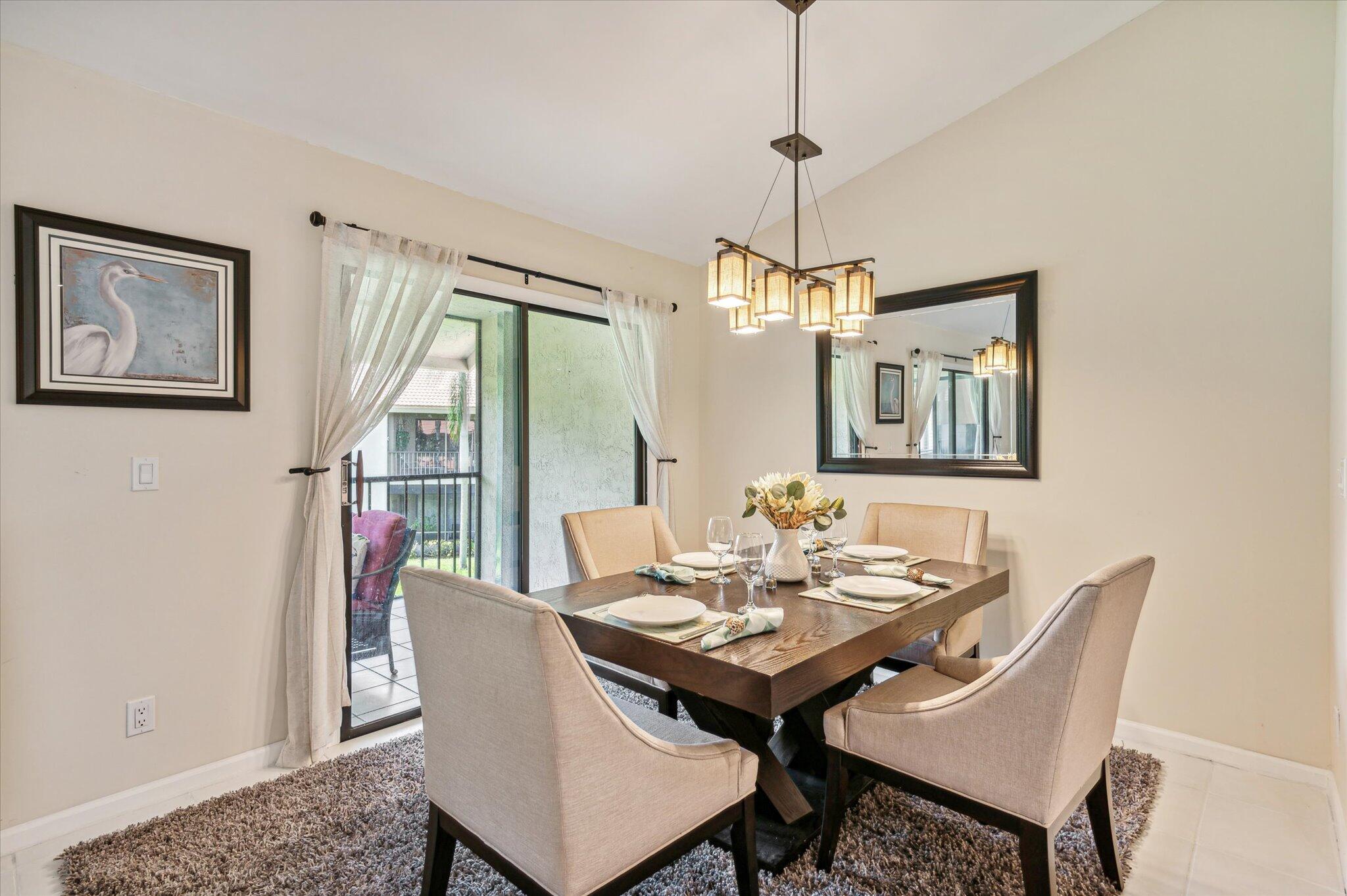 5750 Coach House Circle, Unit G Boca Raton, FL 33486 - Photo 7 of 19 07-Holtzheuser-5750 Coach House Cir G-7