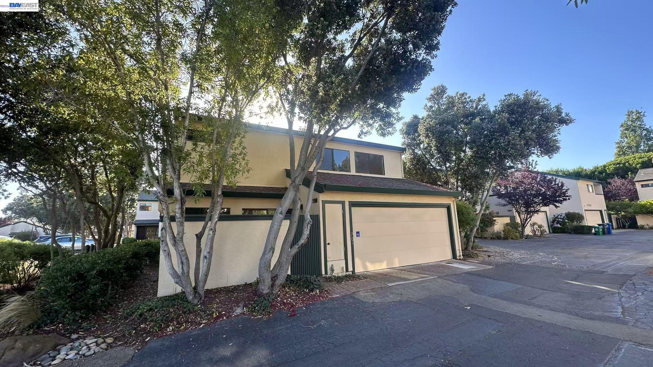 701 Ironwood Road Alameda, CA 94502 - Photo 2 of 5