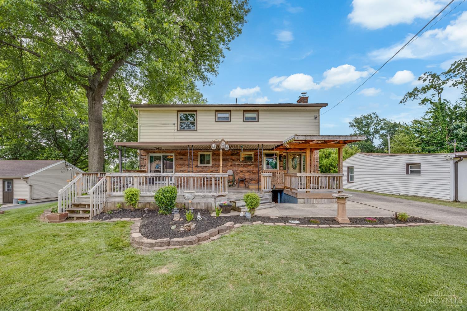 10495 Pottinger Road Cincinnati, OH 45251 - Photo 11 of 63