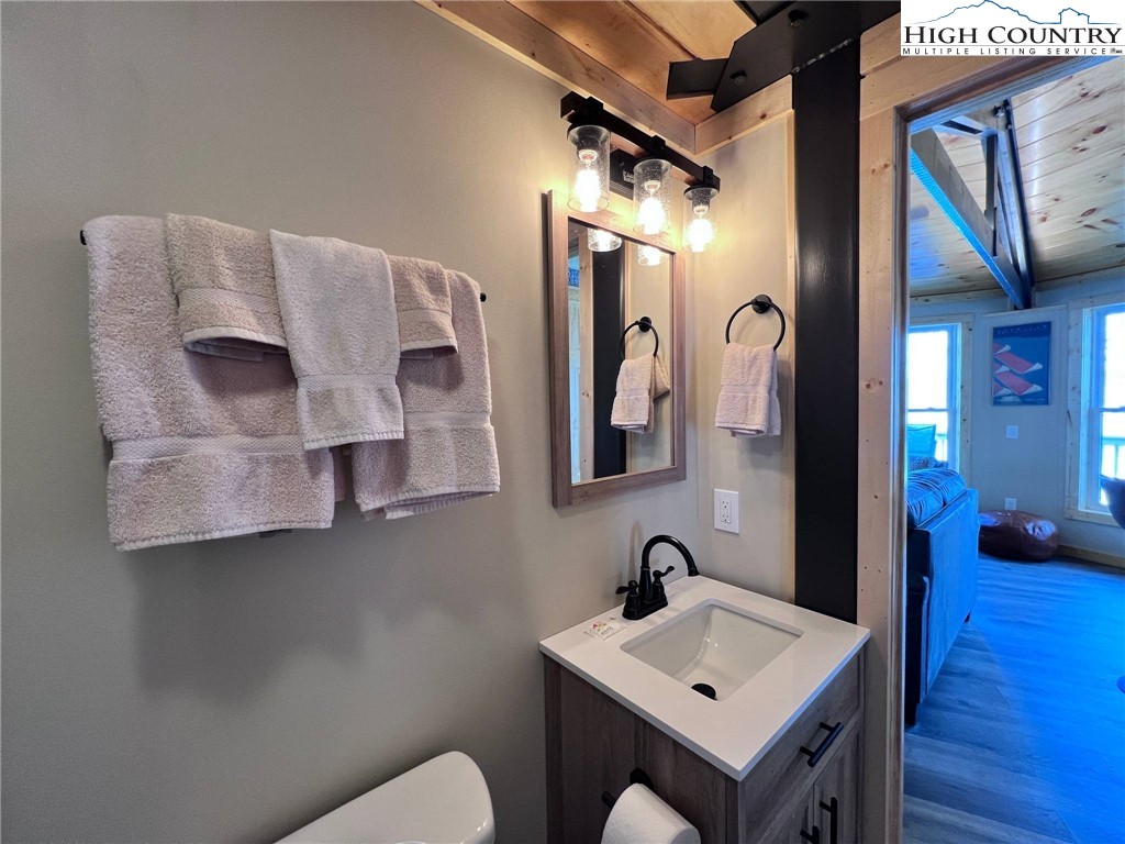 528 Briarcliff Road Sugar Mountain, NC 28604 - Photo 14 of 32