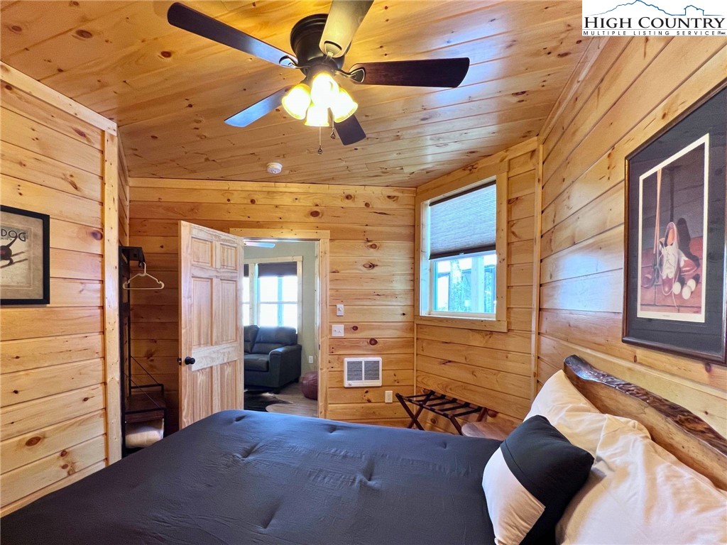 528 Briarcliff Road Sugar Mountain, NC 28604 - Photo 22 of 32