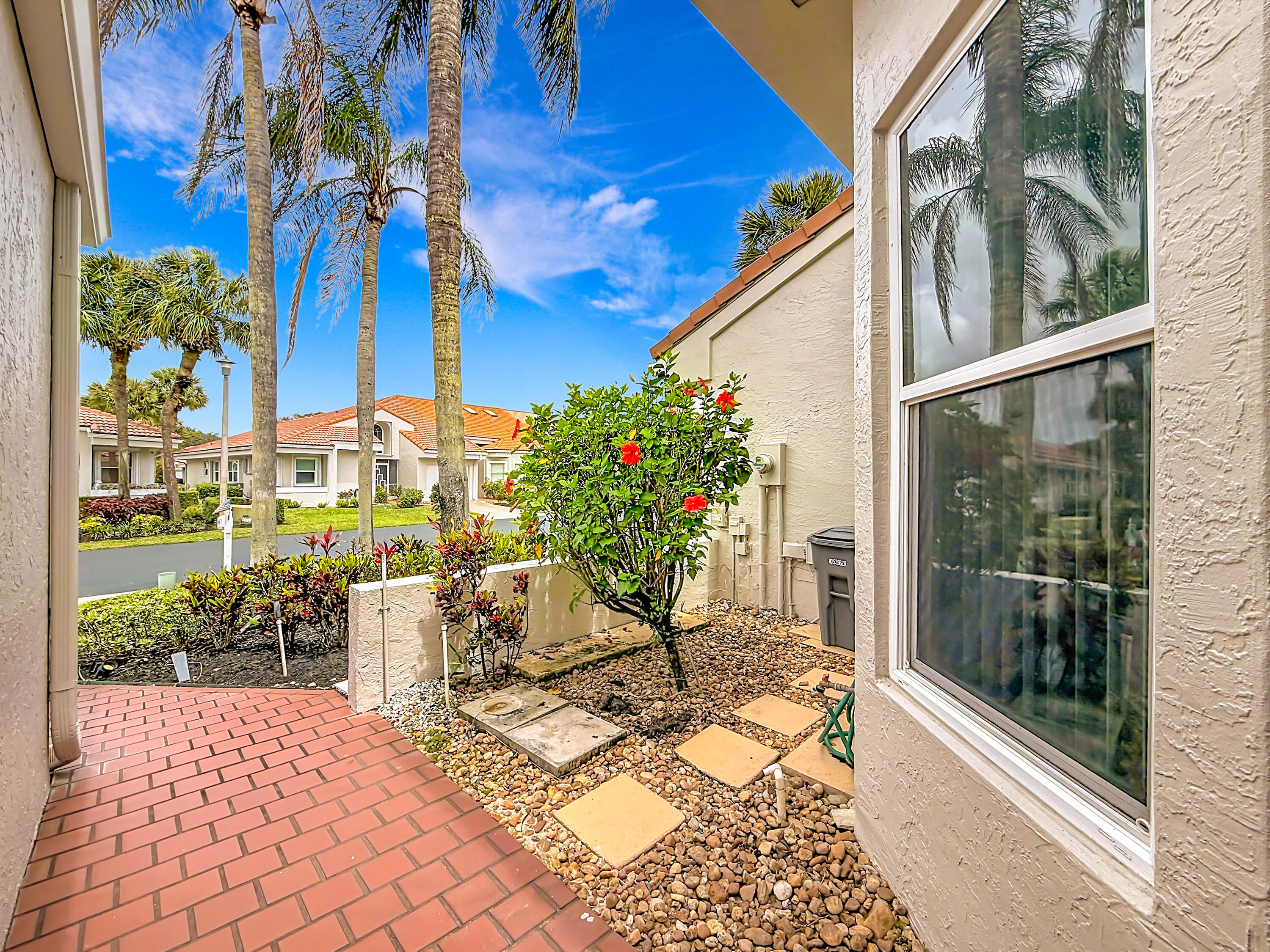 10954 Lakemore Lane Boca Raton, FL 33498 - Photo 4 of 61 10954 Lakemore Lane-14