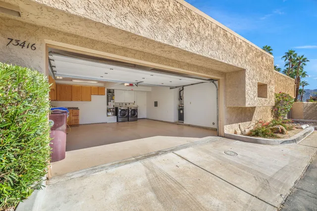 $3,200 | 73416 Irontree Drive, Palm Desert, CA 92260