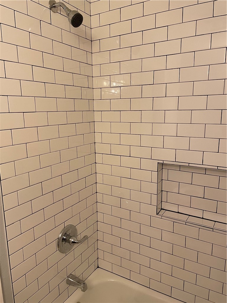 105 Meteor Drive, Unit A Austin, TX 78745 - Photo 19 of 23 a bathroom with a shower