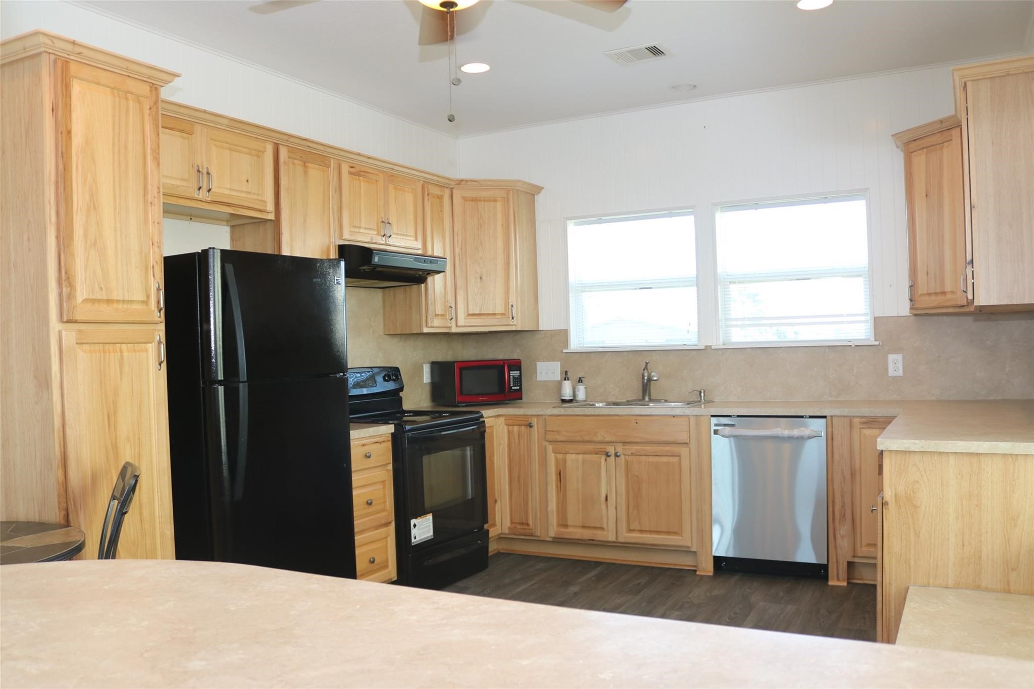 1506 Todville Road Seabrook, TX 77586 - Photo 3 of 8