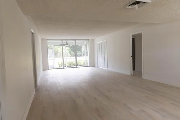 $2,700 | 4007 North Cypress Drive, Unit 103, Pompano Beach, FL 33069