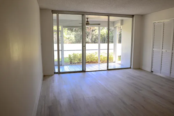 $2,700 | 4007 North Cypress Drive, Unit 103, Pompano Beach, FL 33069