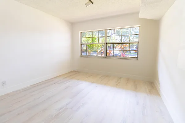 $2,700 | 4007 North Cypress Drive, Unit 103, Pompano Beach, FL 33069