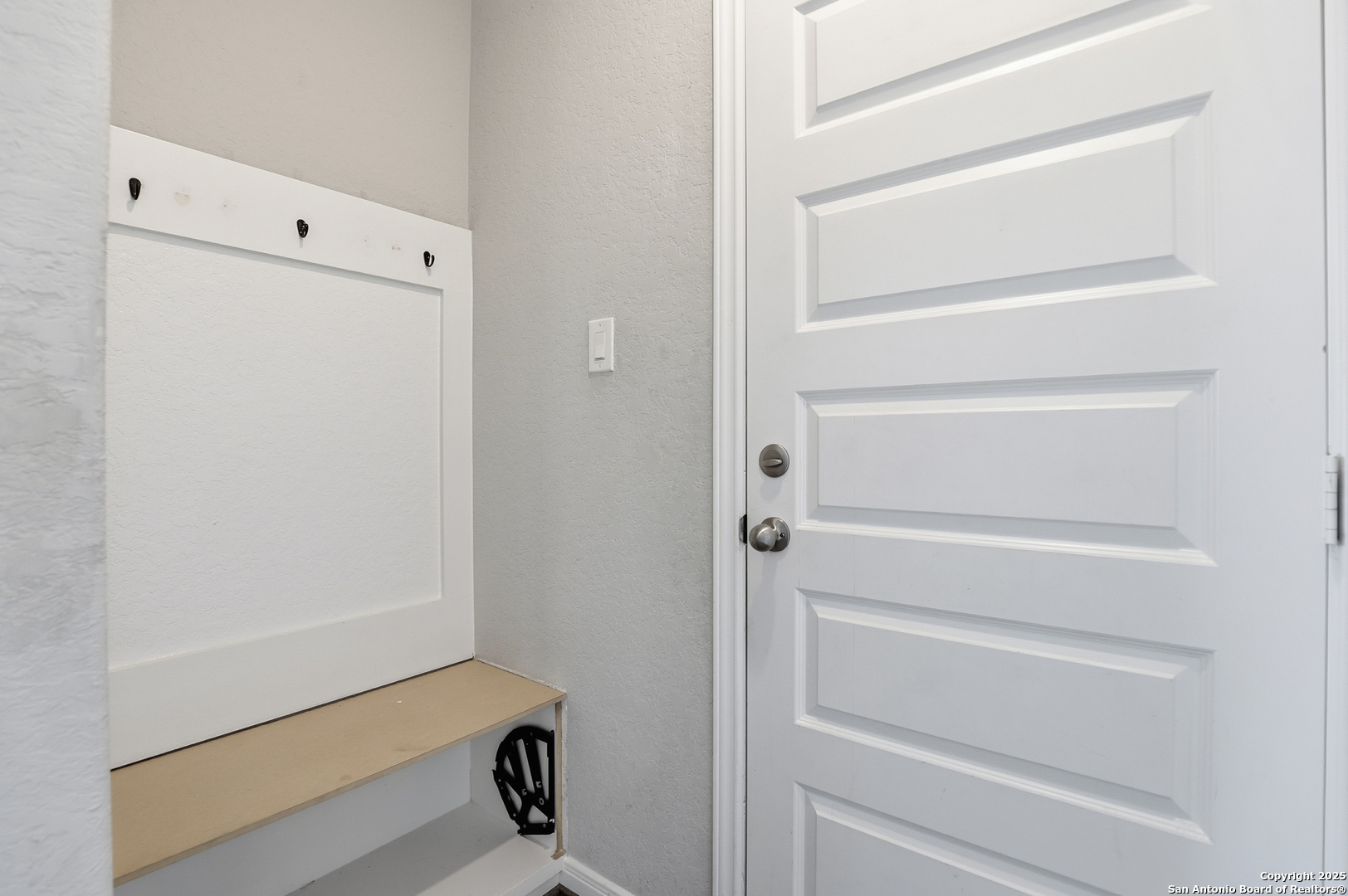 5002 Longhorn Converse, TX 78109 - Photo 32 of 36 a view of walk in closet with empty racks