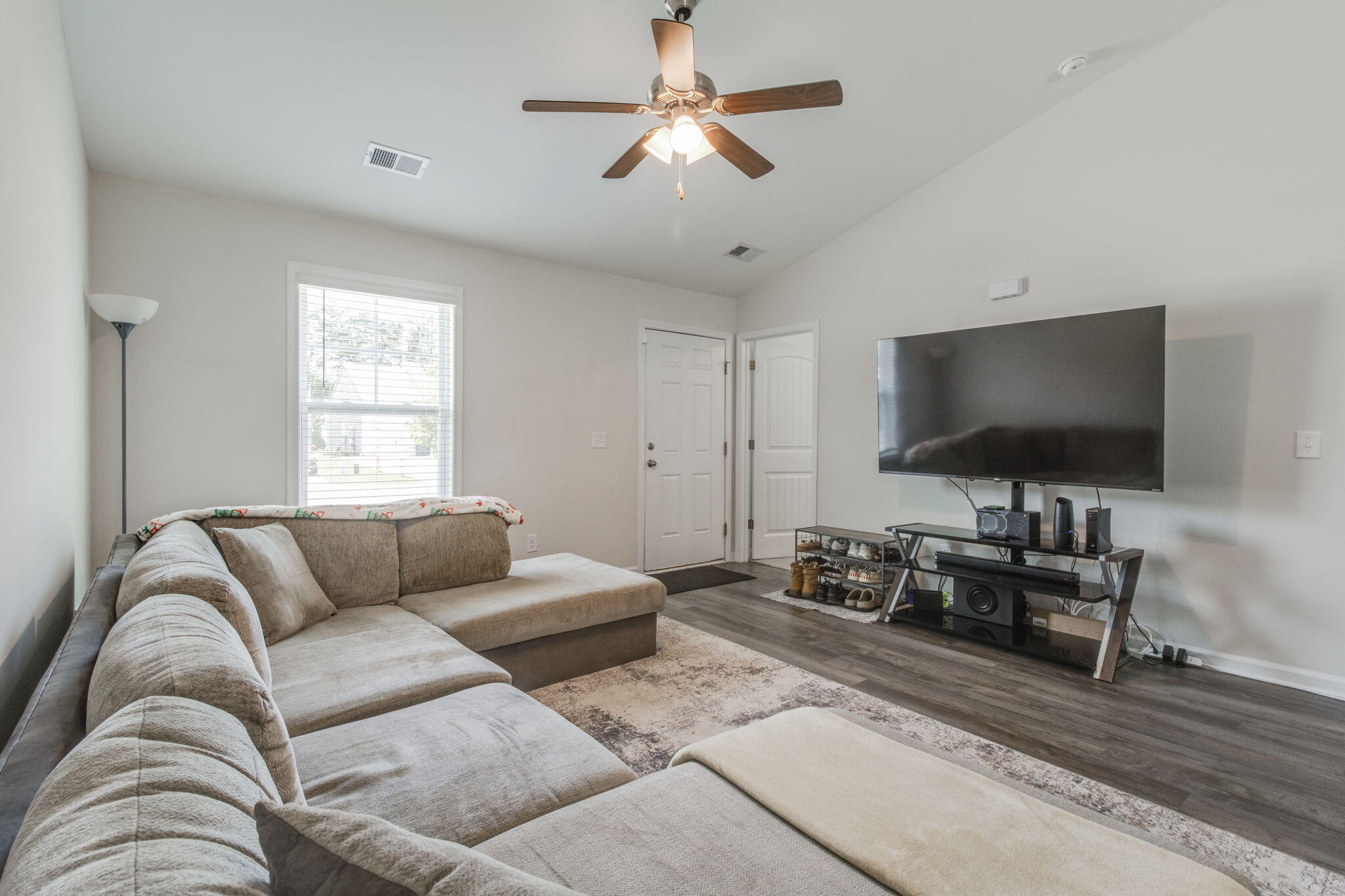 347 Conifer Street Sumter, SC 29154 - Photo 6 of 29 6-web-or-mls-2026 06 22 - 347 Conifer St