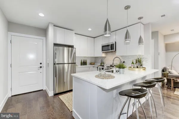 $2,350 | 528 Kennedy Street Northwest, Unit 401, Washington, DC 20011