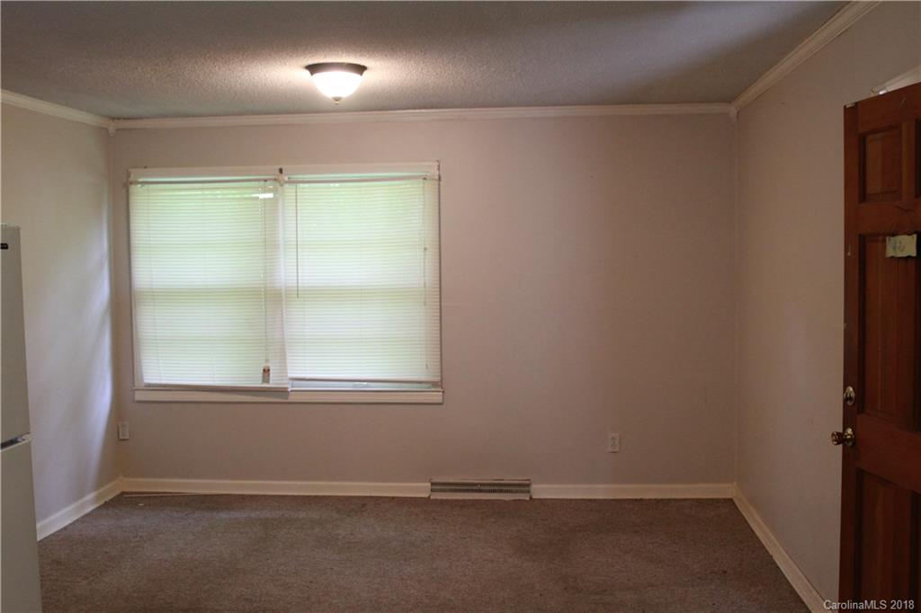 4810 Chapel Grove Road Gastonia, NC 28052 - Photo 3 of 6 Gallery Image 3