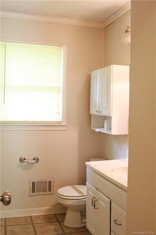4810 Chapel Grove Road Gastonia, NC 28052 - Photo 6 of 6 Gallery Image 6