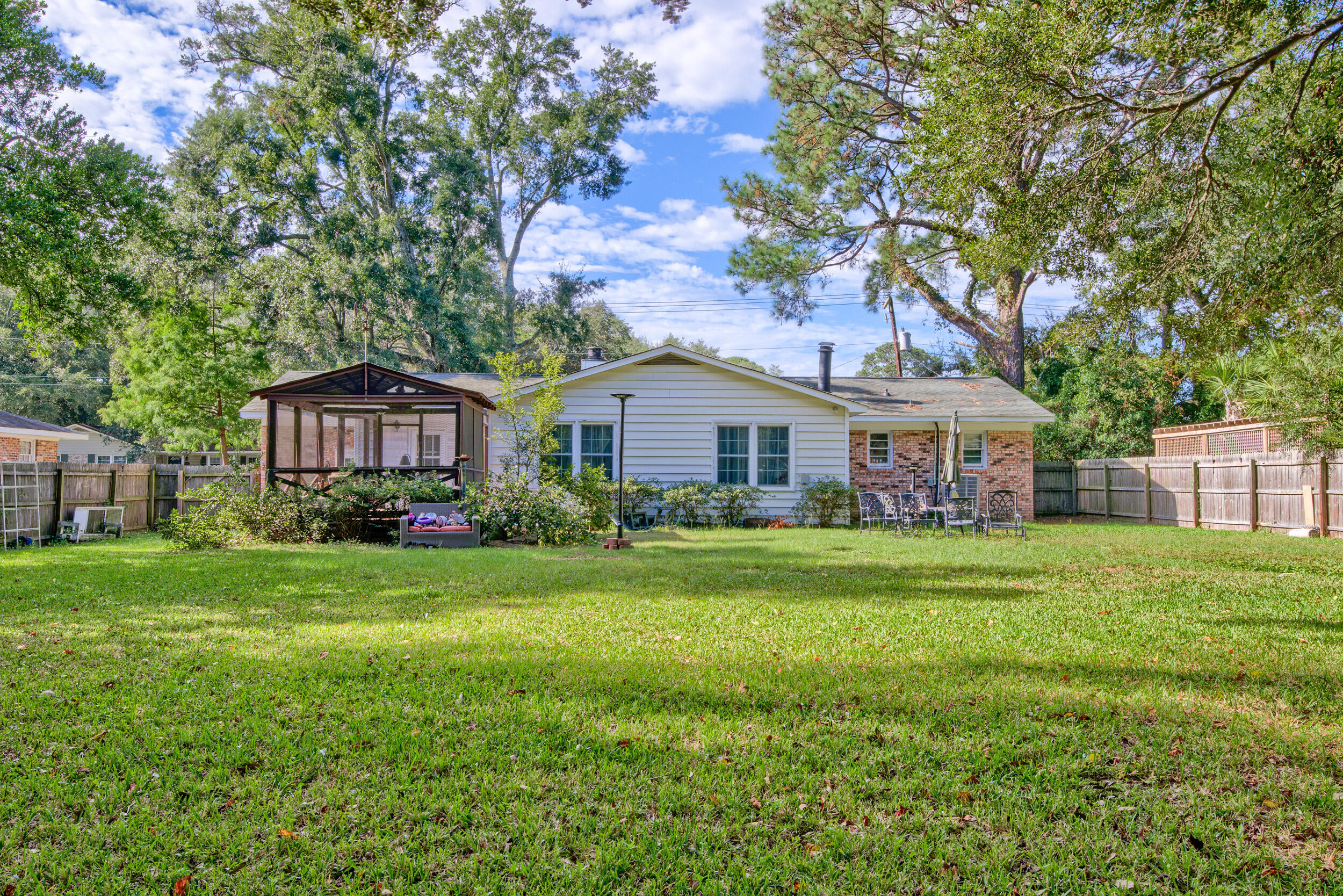 1330 Julian Clark Road Charleston, SC 29412 - Photo 11 of 34 _DSC4915-HDR(5)