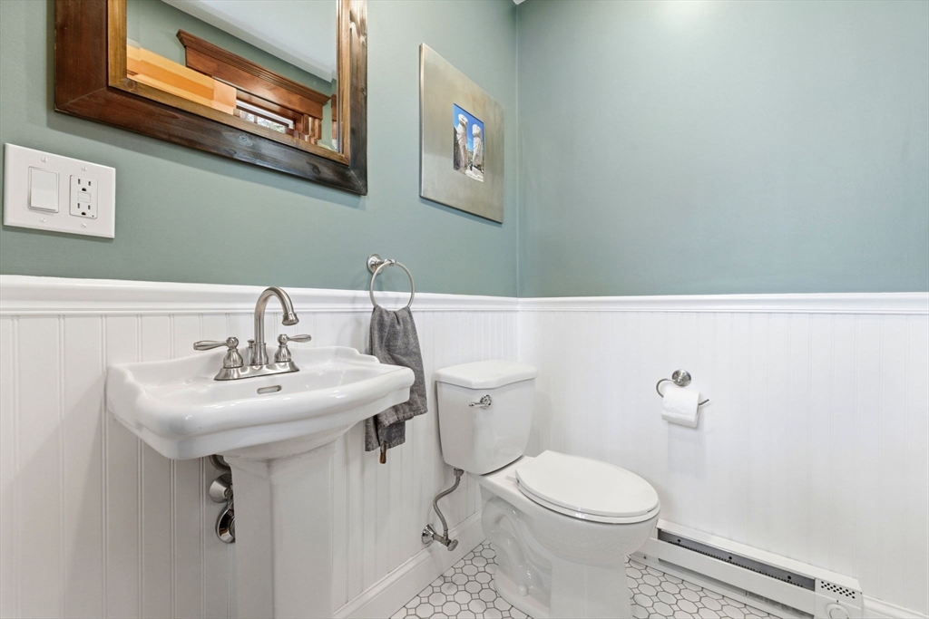 191 Court Street Dedham, MA 02026 - Photo 7 of 20