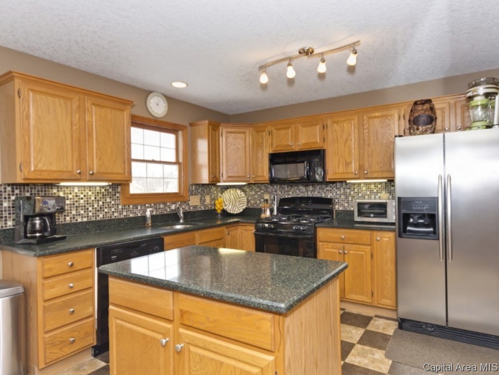 6928 Fringetree Way Springfield, IL 62712 - Photo 11 of 36