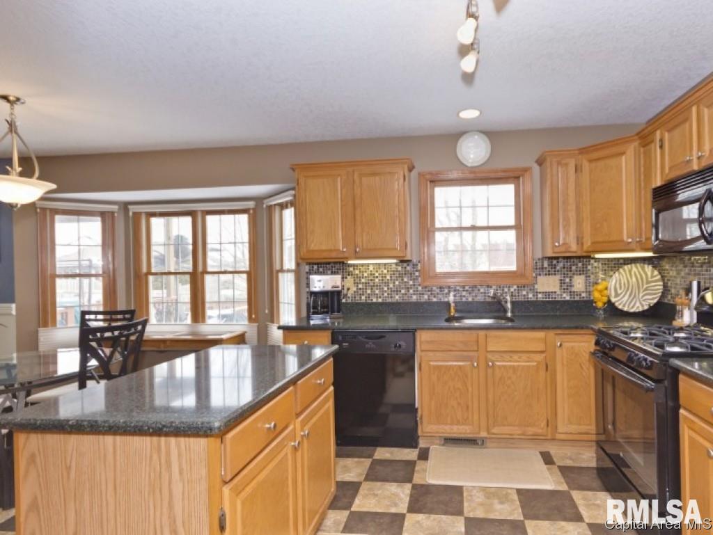 6928 Fringetree Way Springfield, IL 62712 - Photo 19 of 36