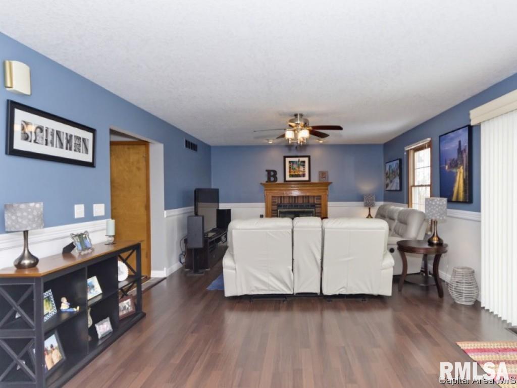 6928 Fringetree Way Springfield, IL 62712 - Photo 10 of 36