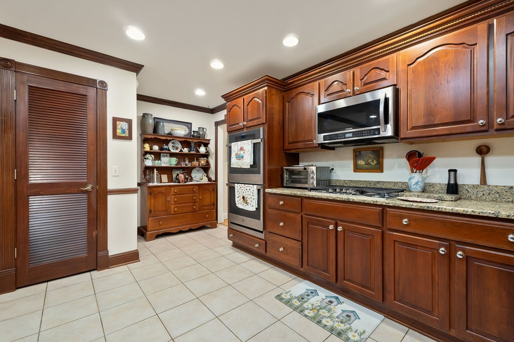 708 Low Gap Road Sparta, TN 38583 - Photo 15 of 64