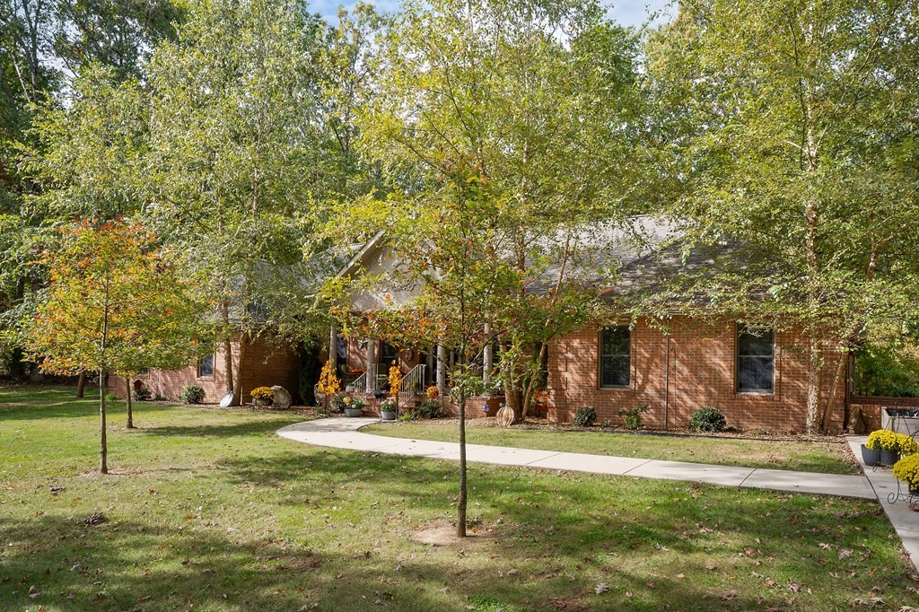 708 Low Gap Road Sparta, TN 38583 - Photo 2 of 64