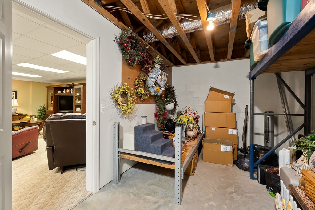 708 Low Gap Road Sparta, TN 38583 - Photo 36 of 64