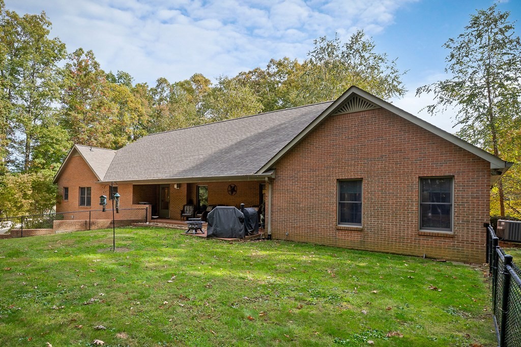 708 Low Gap Road Sparta, TN 38583 - Photo 46 of 64