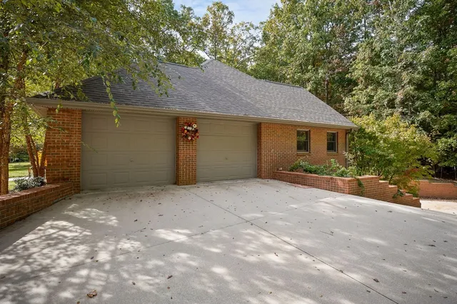 $579,000 | 708 Low Gap Road, Sparta, TN 38583