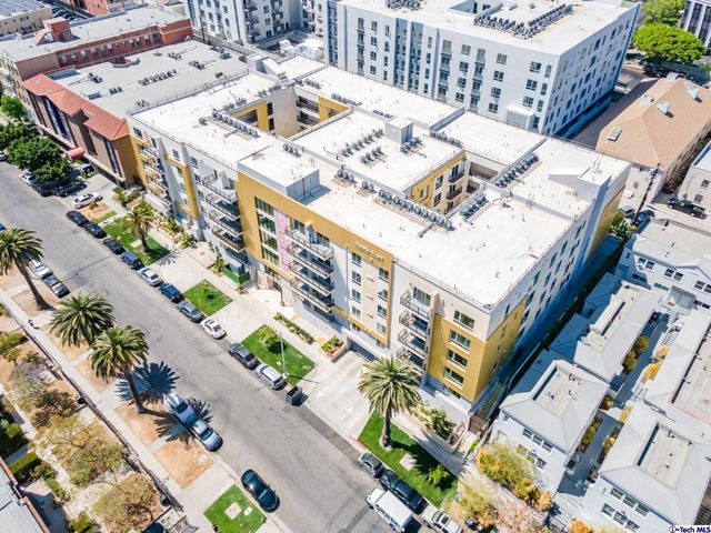 $745,000 | 2939 Leeward Avenue, Unit 609, Los Angeles, CA 90005