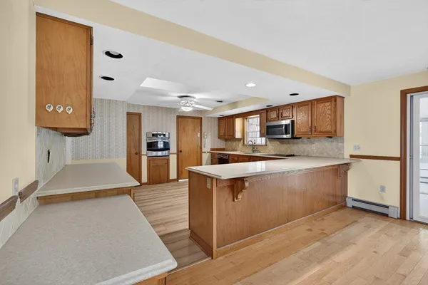 $749,900 | 532 Hill Street, Raynham, MA 02767