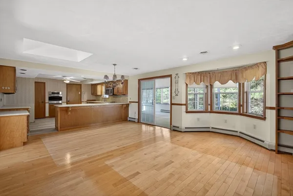 $749,900 | 532 Hill Street, Raynham, MA 02767