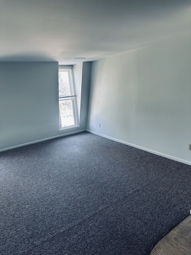 330 West Sycamore Street, Unit 3W Sycamore, IL 60178 - Photo 3 of 6