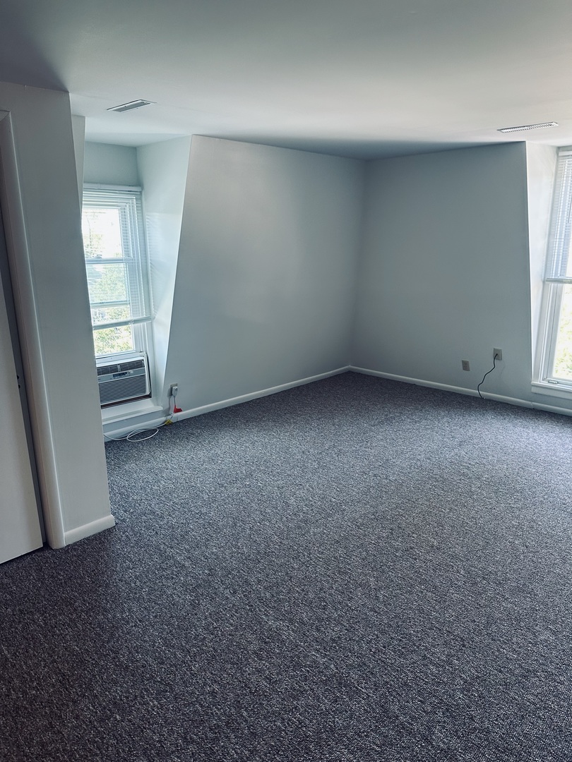 330 West Sycamore Street, Unit 3W Sycamore, IL 60178 - Photo 4 of 6