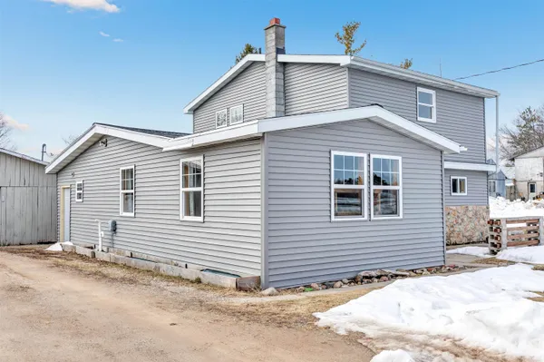 $229,900 | 10931 Gillett Town Hall Road, Gillett, WI 54124