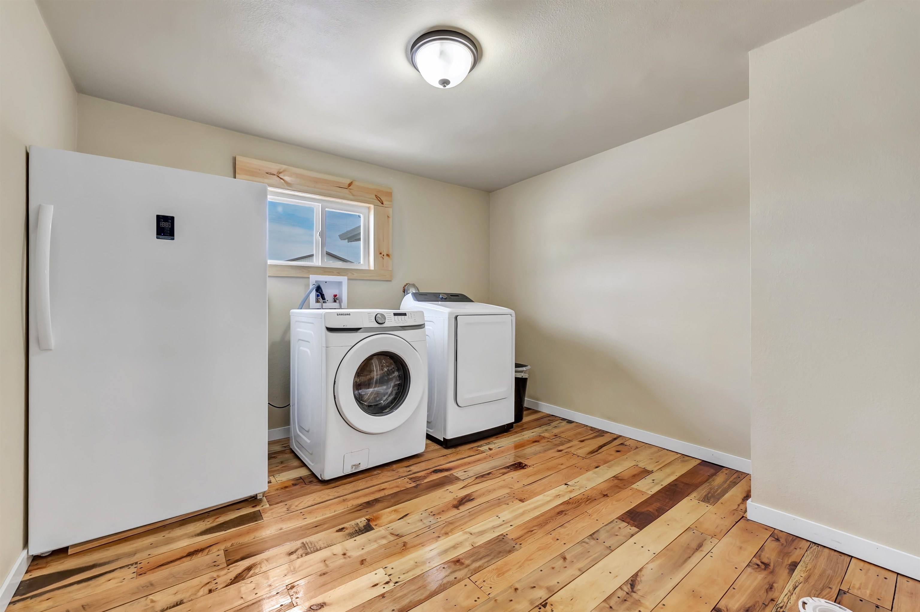 10931 Gillett Town Hall Road Gillett, WI 54124 - Photo 9 of 24