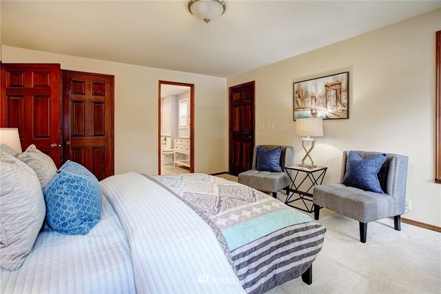 $1,060,000 | 14125 165th Avenue Northeast, Woodinville, WA 98072