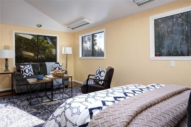 $1,060,000 | 14125 165th Avenue Northeast, Woodinville, WA 98072