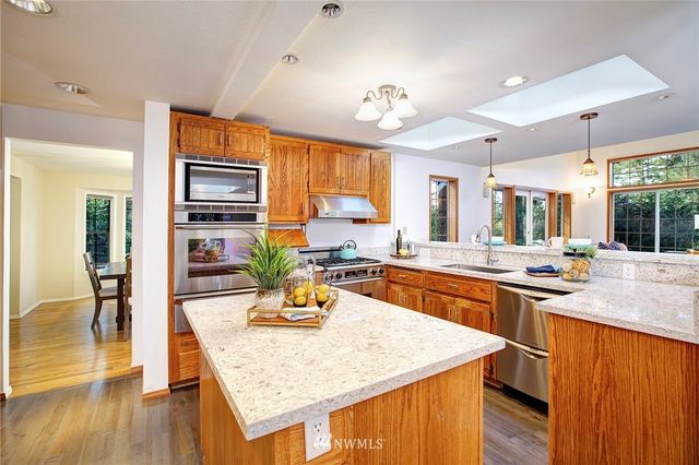 $1,060,000 | 14125 165th Avenue Northeast, Woodinville, WA 98072