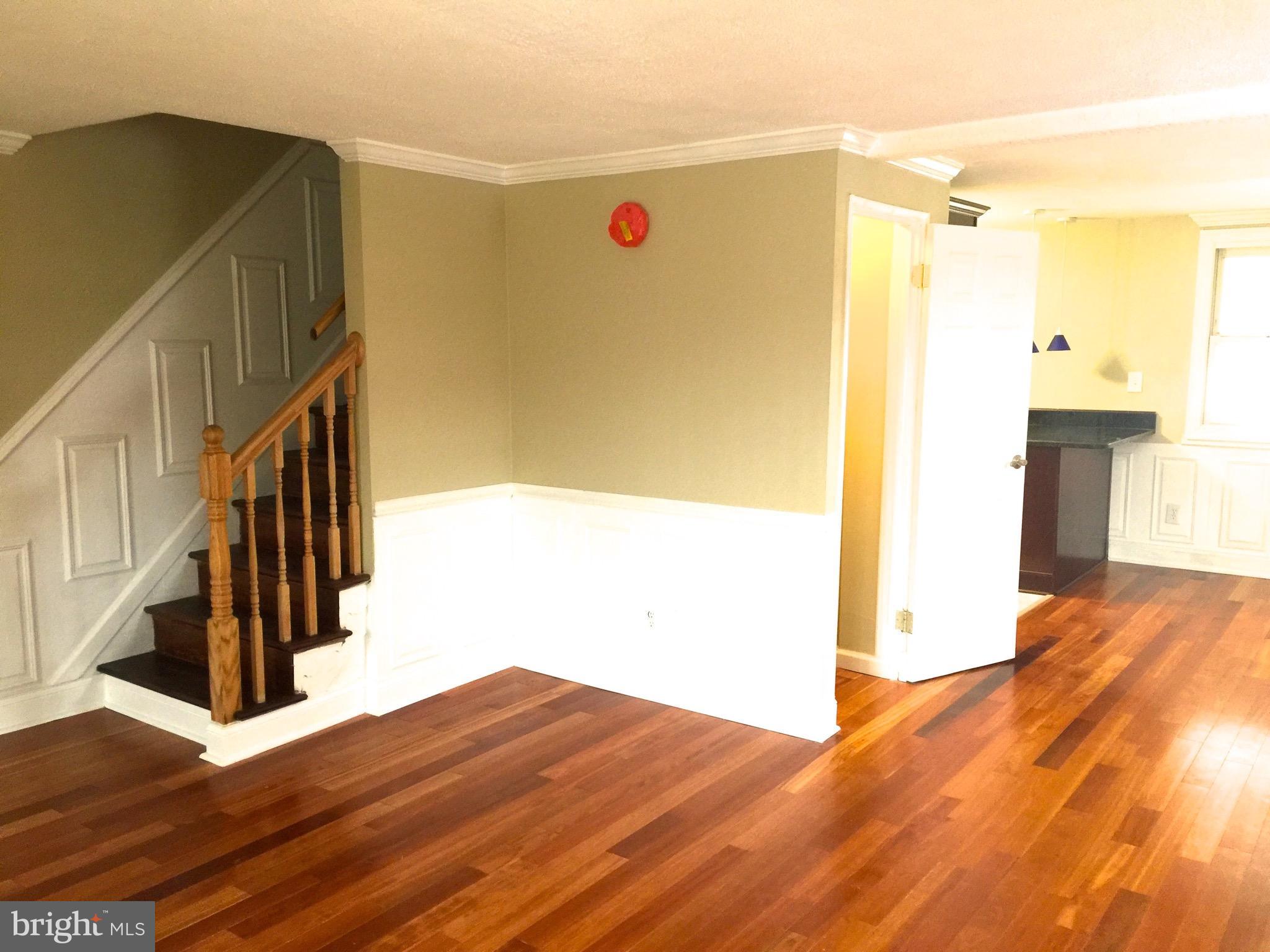 7406 Edsworth Road Baltimore, MD 21222 - Photo 3 of 24 Living Room