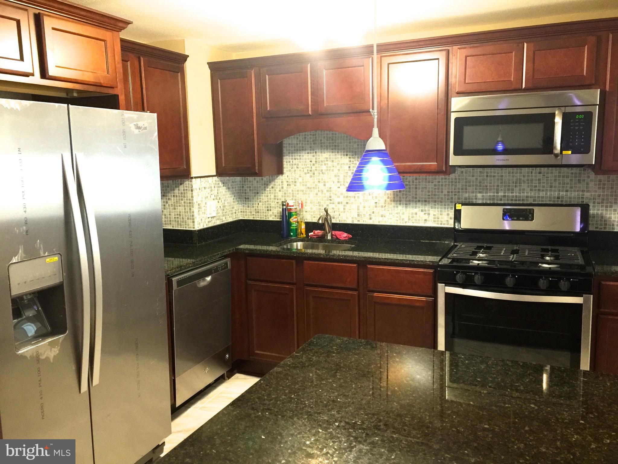 7406 Edsworth Road Baltimore, MD 21222 - Photo 5 of 24 Kitchen