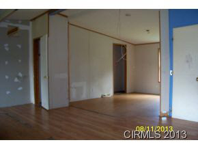 1305 Riverside Drive Huntington, IN 46750 - Photo 2 of 10 Gallery Image 2