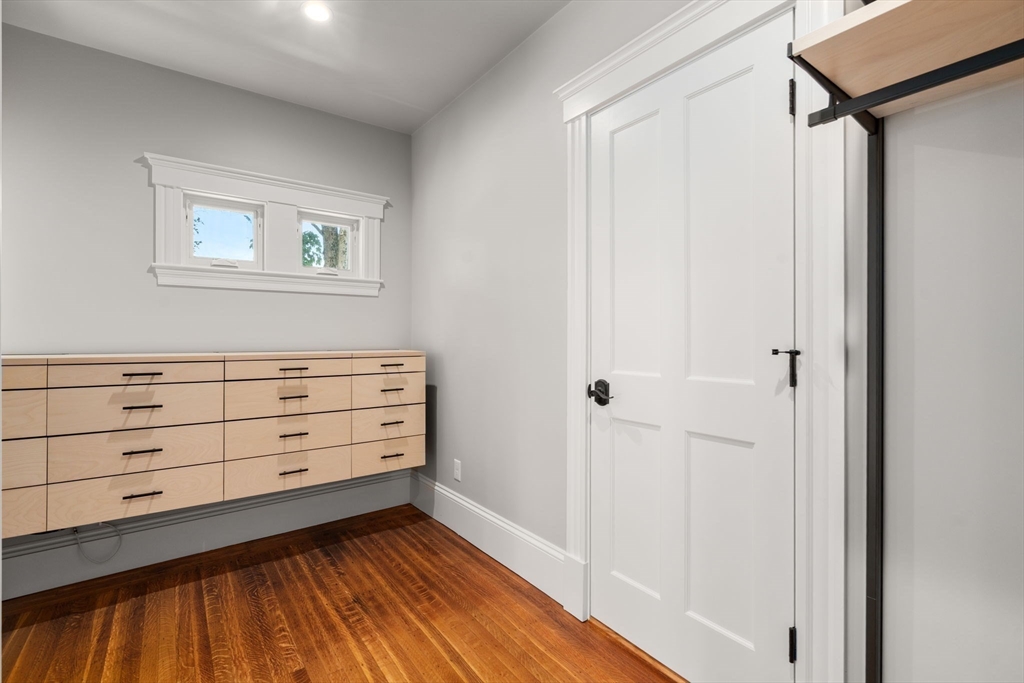 41 Brown Avenue Boston, MA 02131 - Photo 15 of 37