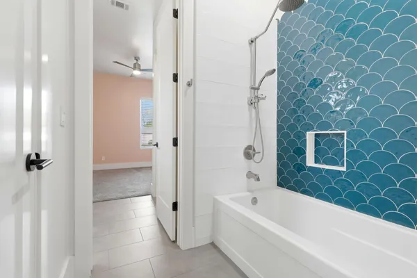 a view of outdoor space yard and porch