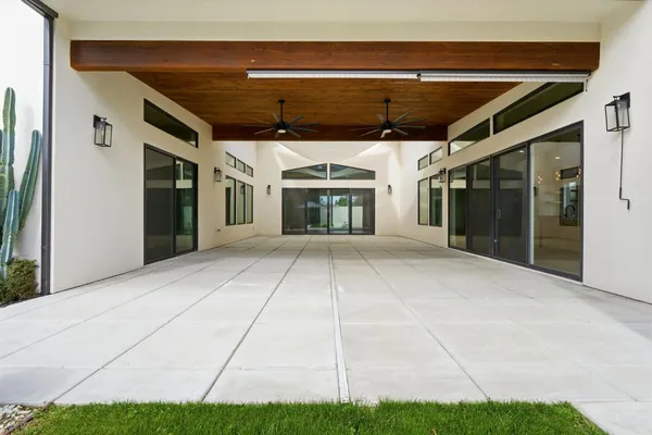 $1,199,000 | 2191 North Linwood Street, Visalia, CA 93291