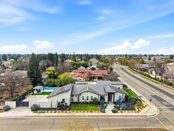 $1,199,000 | 2191 North Linwood Street, Visalia, CA 93291