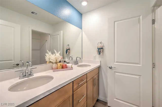 $538,990 | 565 Speckled Robin Avenue, Unit 717, Henderson, NV 89011